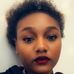 Meet your Posher, Ebony